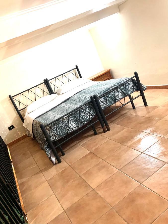 Holiday House San Biagio,41 Apartment เนเปิลส์ ภายนอก รูปภาพ